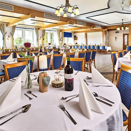 Escherich Hotel 3*